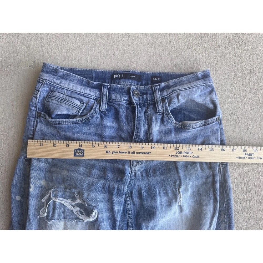 BKE Jake Bootleg Jeans Mens 30x32 Light Wash Blue Very Distressed Stained Denim - Picture 5 of 12